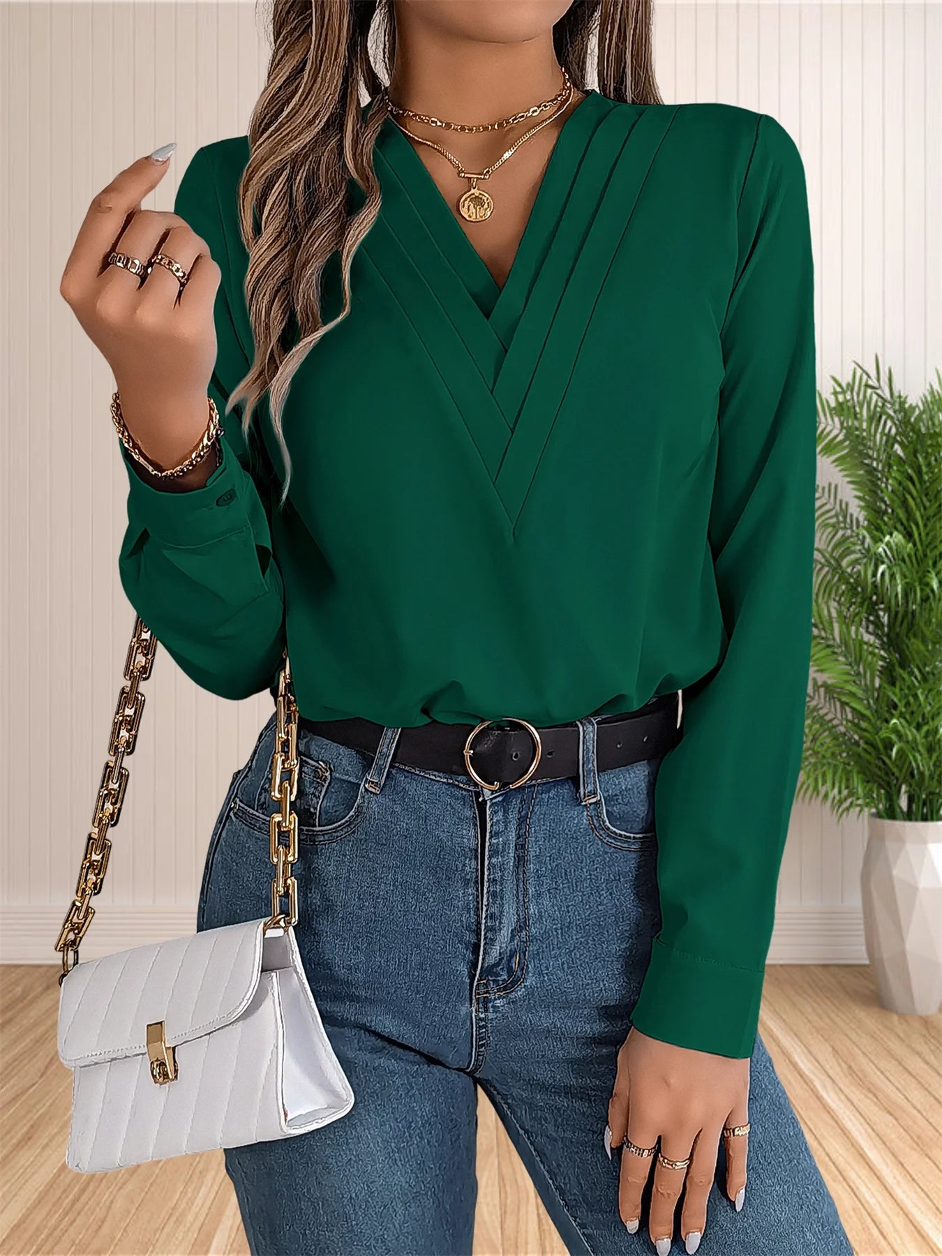Blusa em Camadas com Decote em V Manga Longa