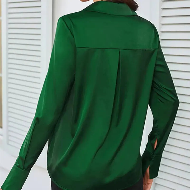 Camisa Verde de Cetim Elegante Feminina