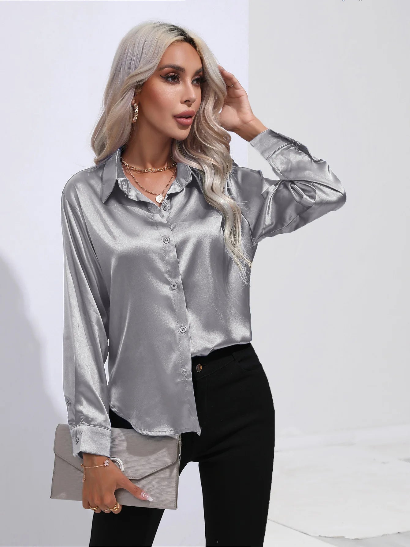 Camisa de Cetim Clássica com Lapela