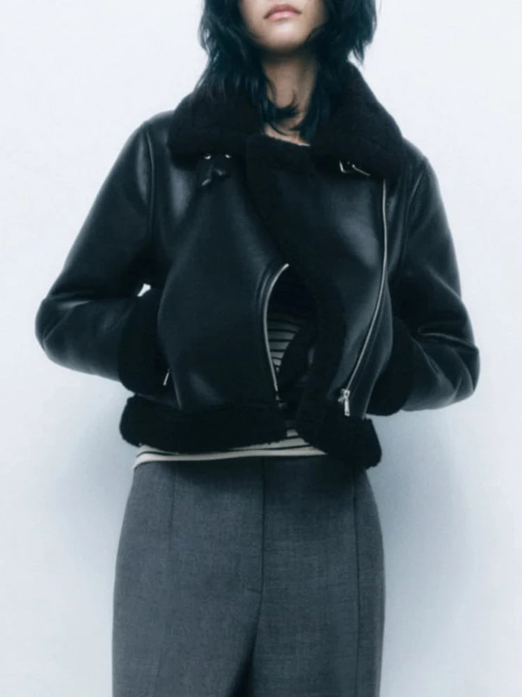 Jaqueta Preta de Couro Feminina Zipper Retro Cropped
