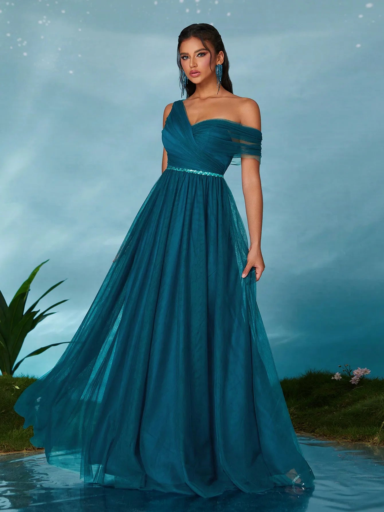 Vestido Azul Longo Cinto de Lantejoulas Um Ombro Flangeado