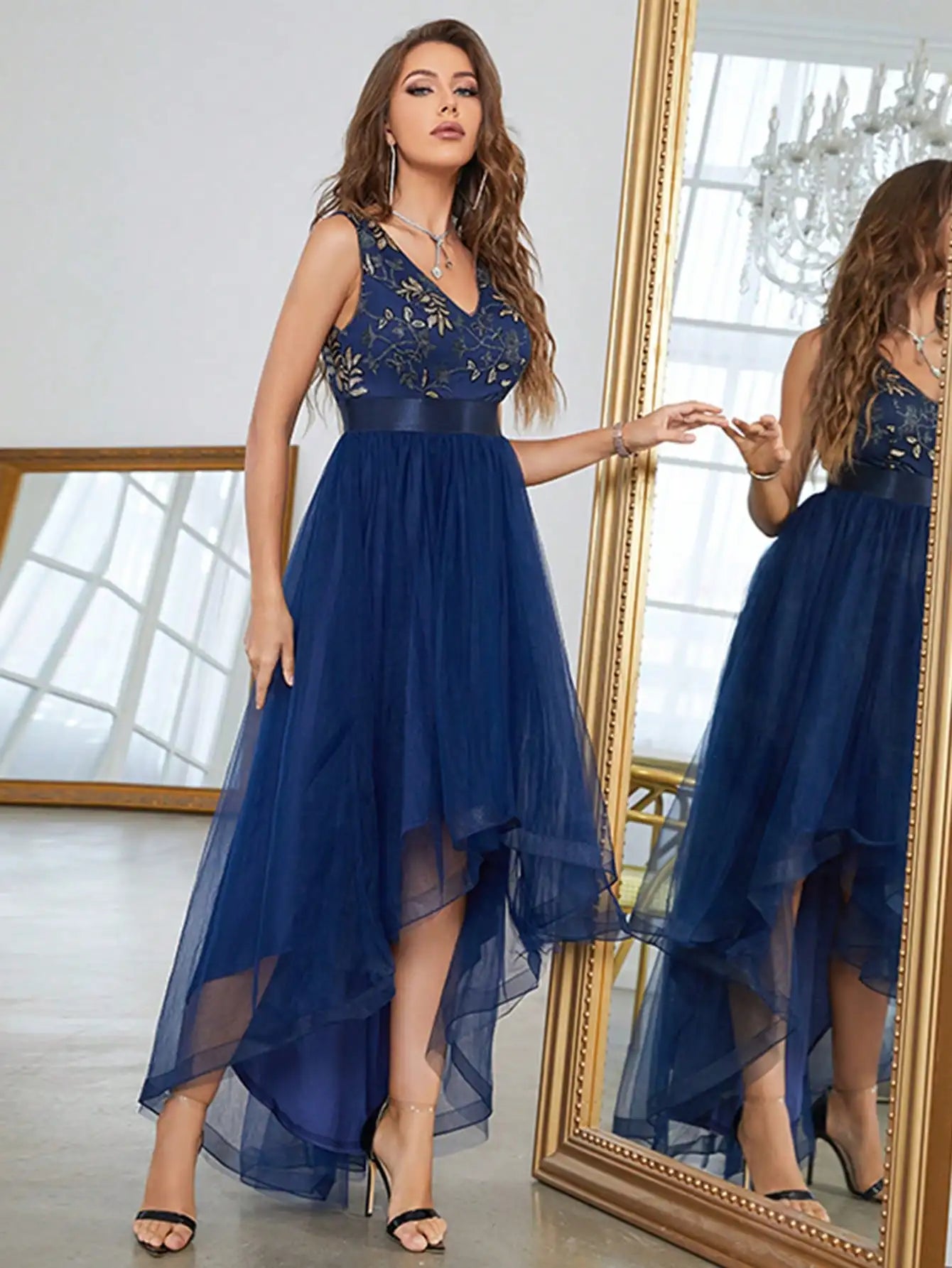 Vestido Azul Marinho Longo Decote em V Frete Única