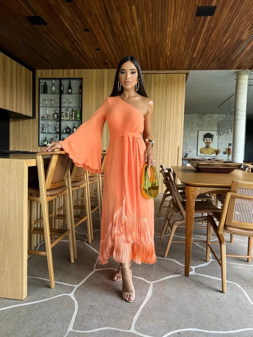 Vestido Maxi Ombro Único com Babados
