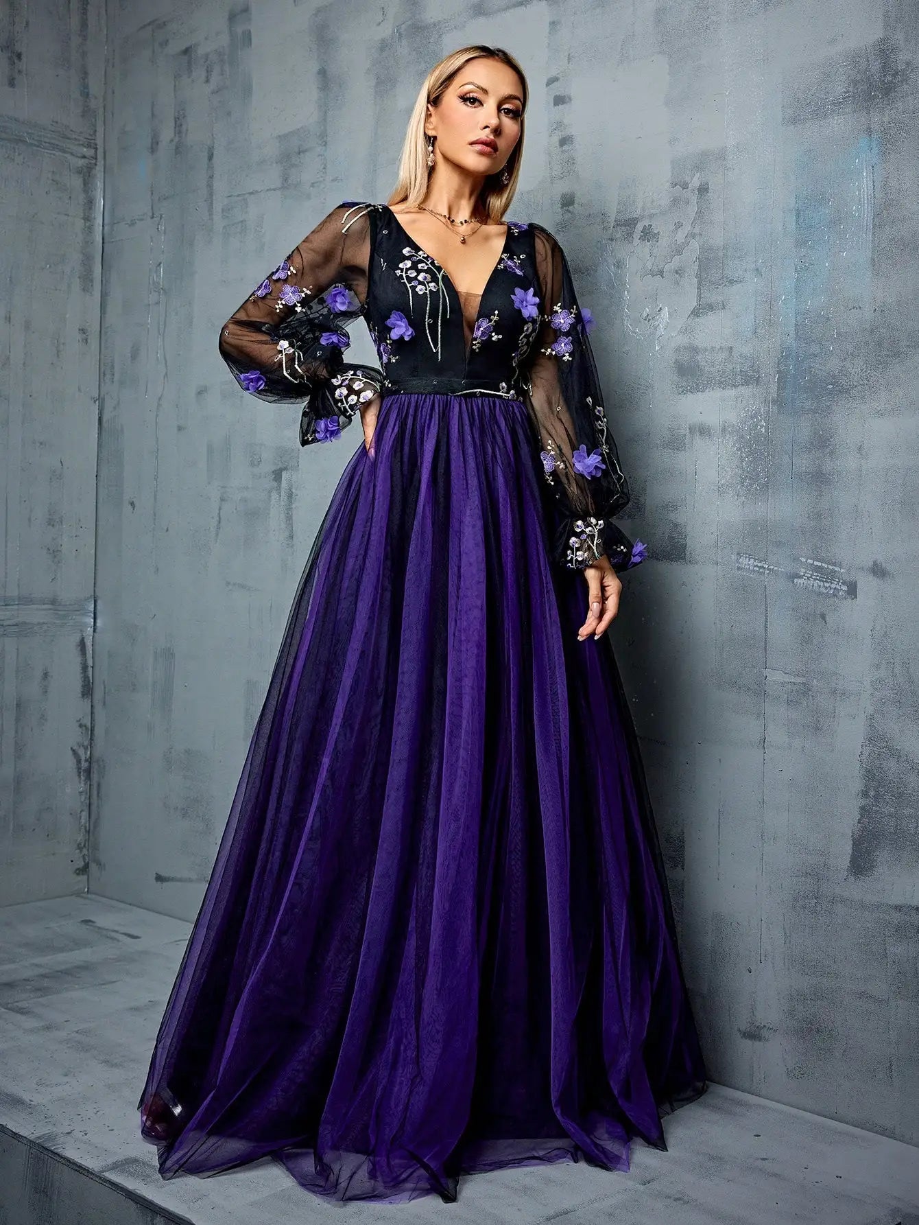 Vestido Roxo Longo Flor Bordado