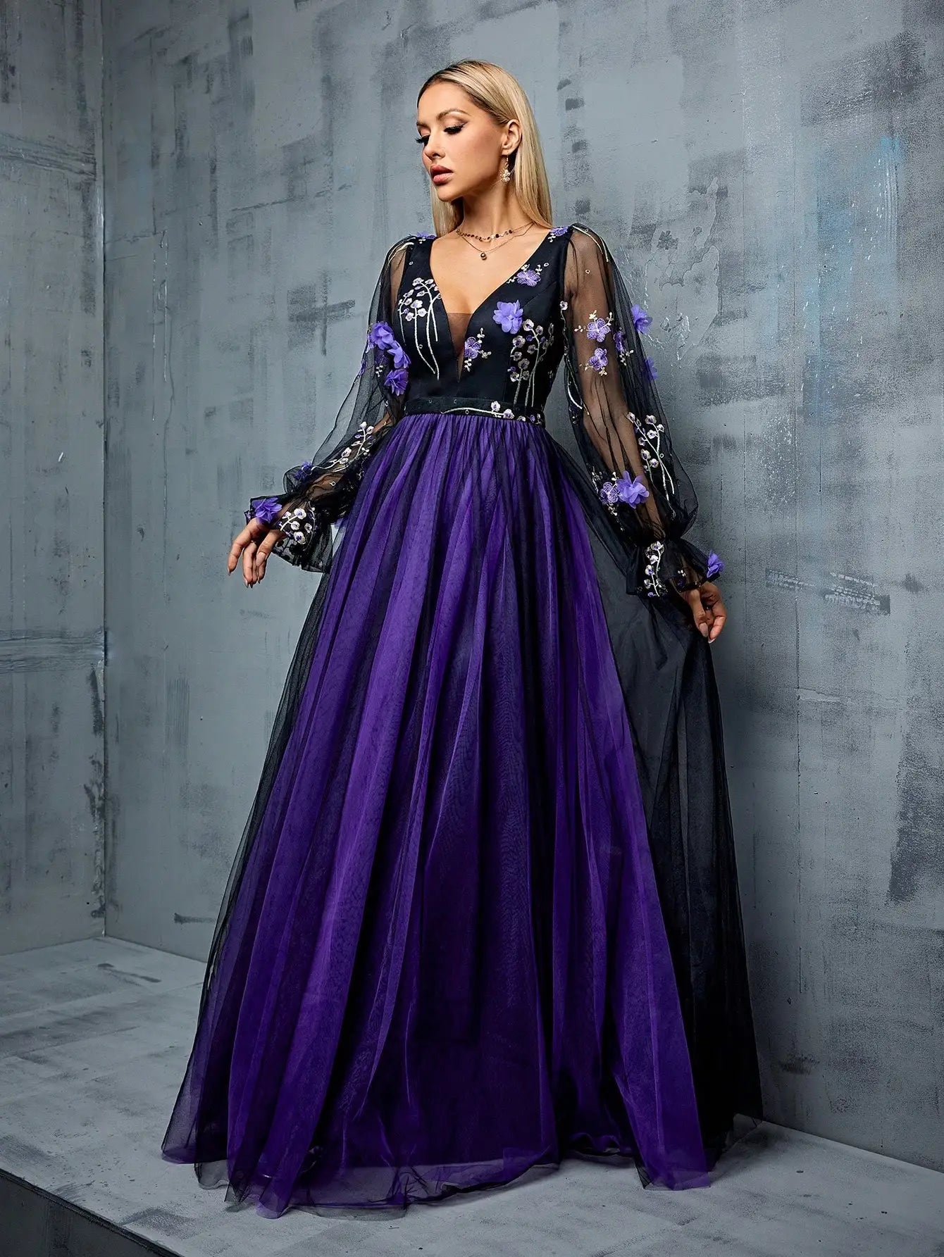 Vestido Roxo Longo Flor Bordado