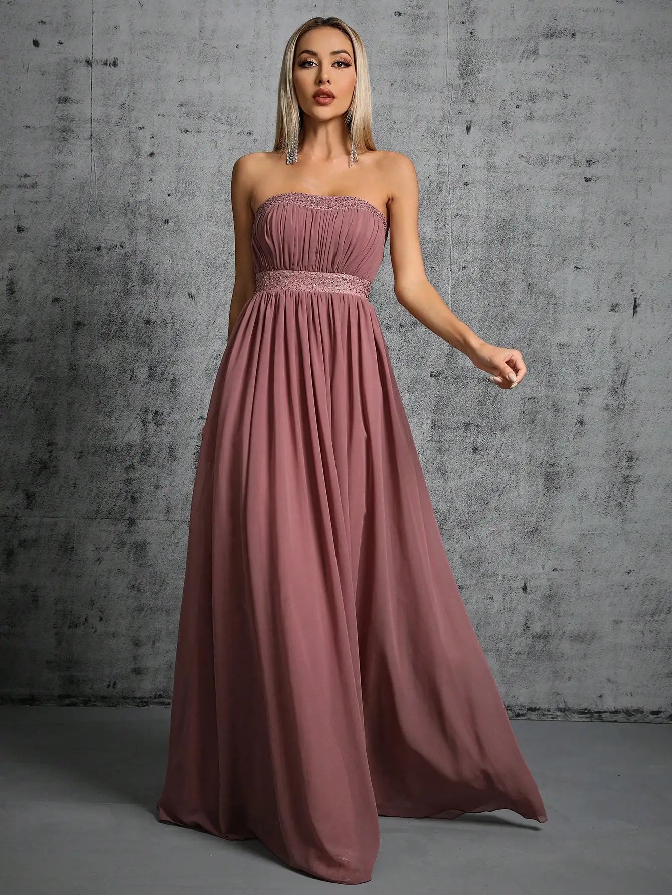 Vestido Rubi Longo Busto Bainha Renda Diamante Chiffon