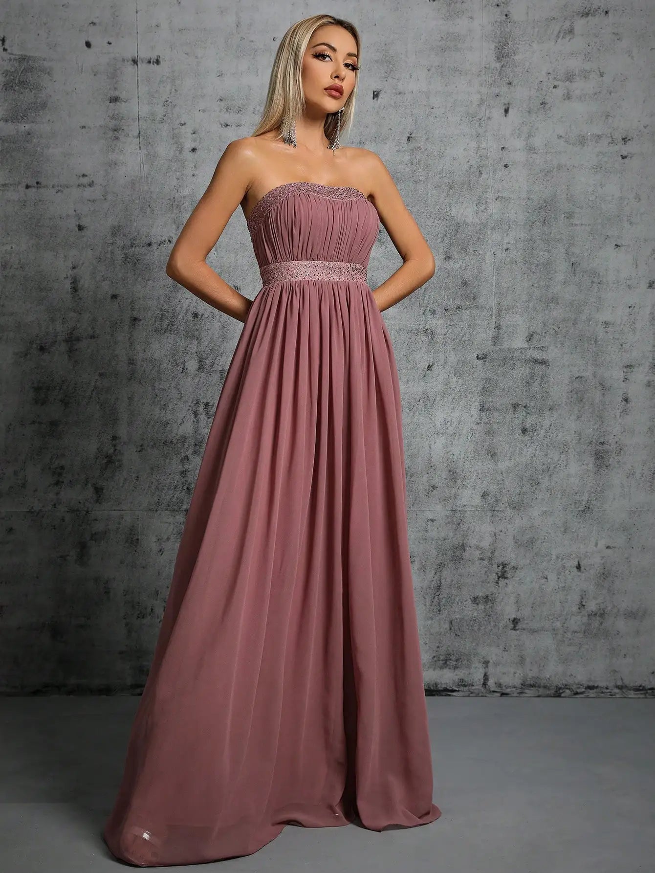 Vestido Rubi Longo Busto Bainha Renda Diamante Chiffon