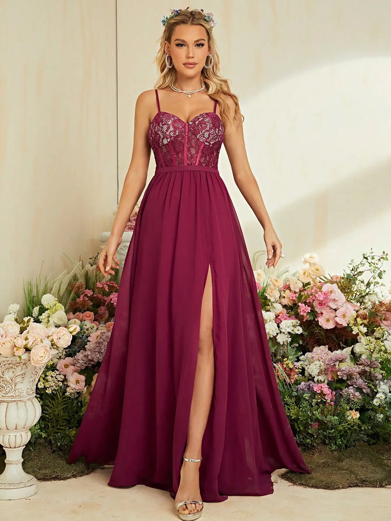 Vestido Rubi Longo Renda Bainha Chiffon Fenda
