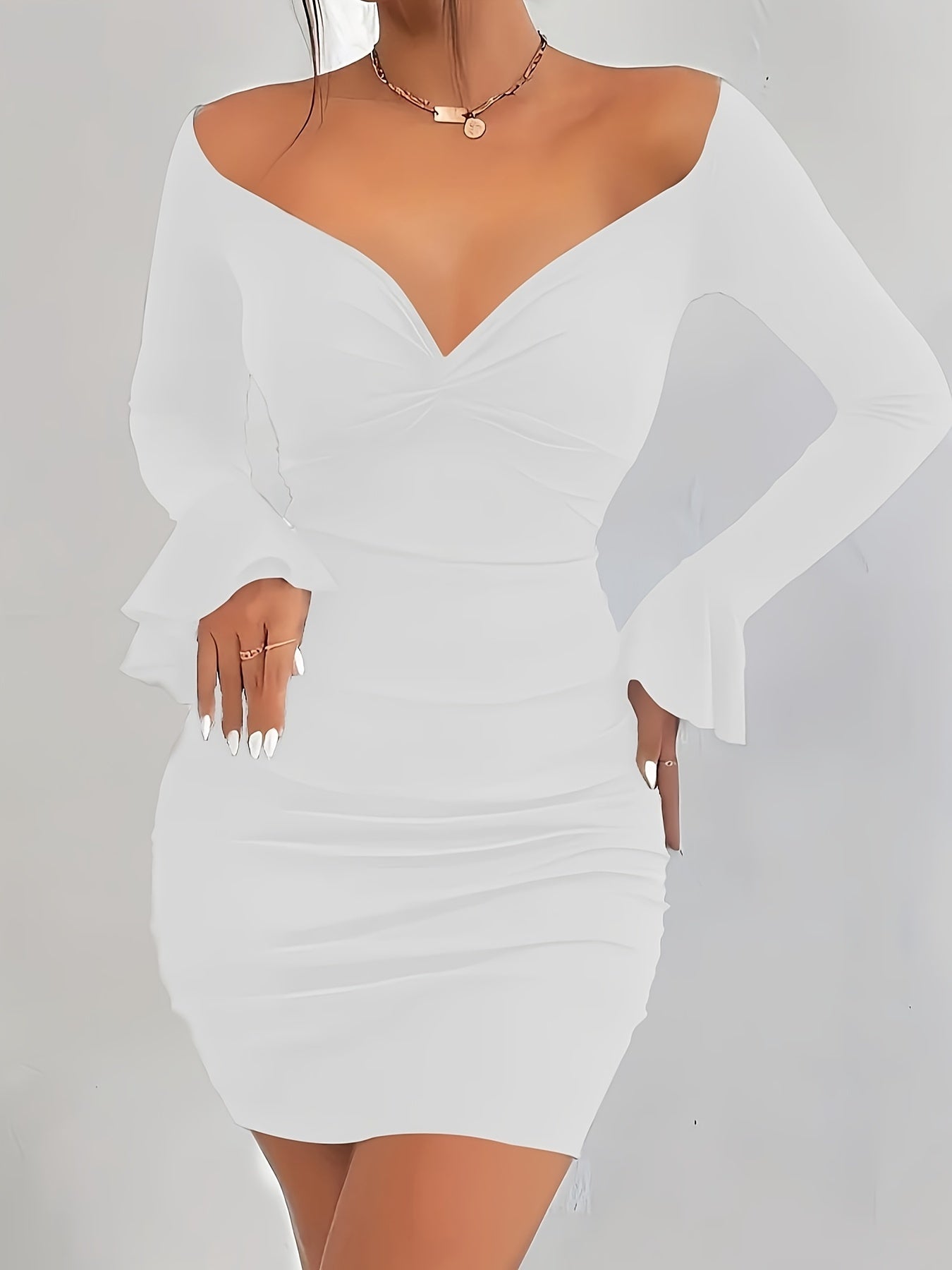 Vestido Torção Frontal Manga Longa Justa