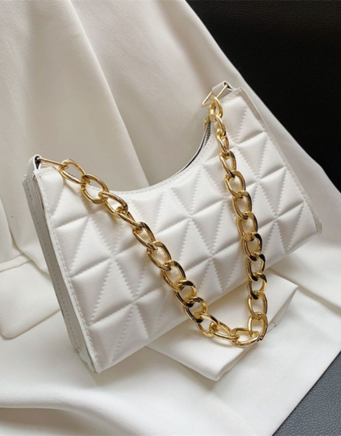 Bolsa Branca Feminina Matelassê Corrente
