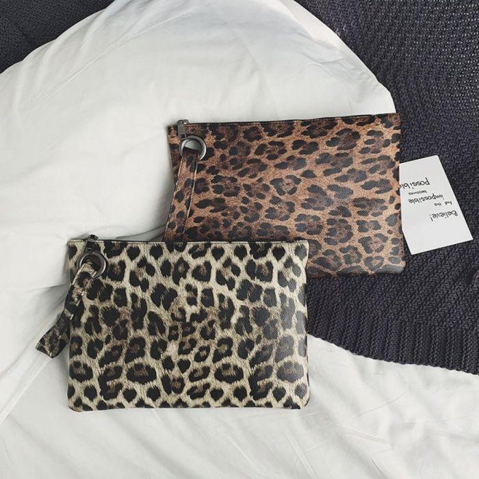 Bolsa Carteira Feminina de Couro Animal Print Marrom