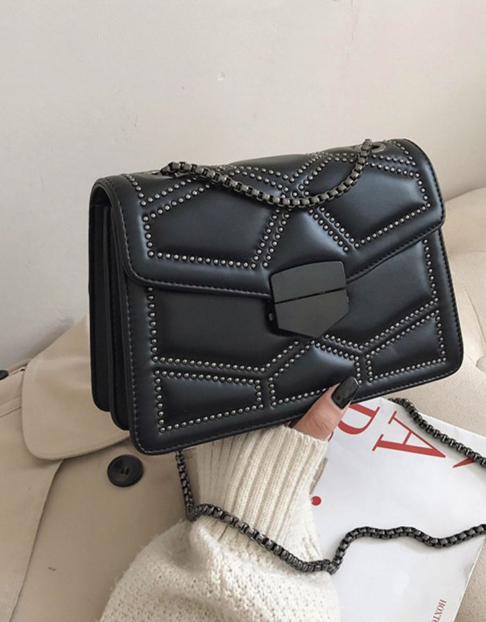 Bolsa Preta Feminina Pequena Couro Rebite