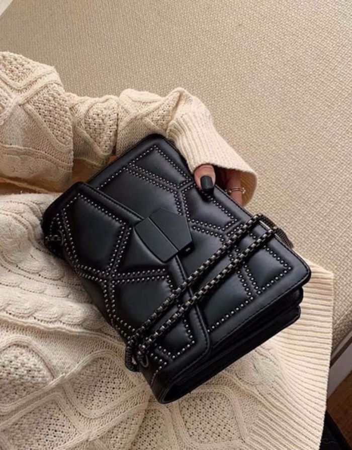 Bolsa Preta Feminina Pequena Couro Rebite