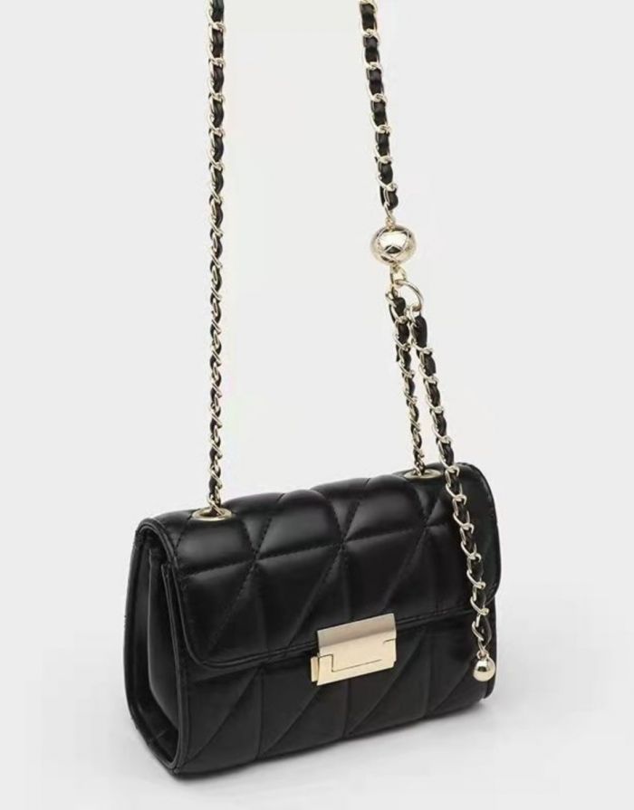 Bolsa Preta Feminina Treliça Pequena Tiracolo Matelassê