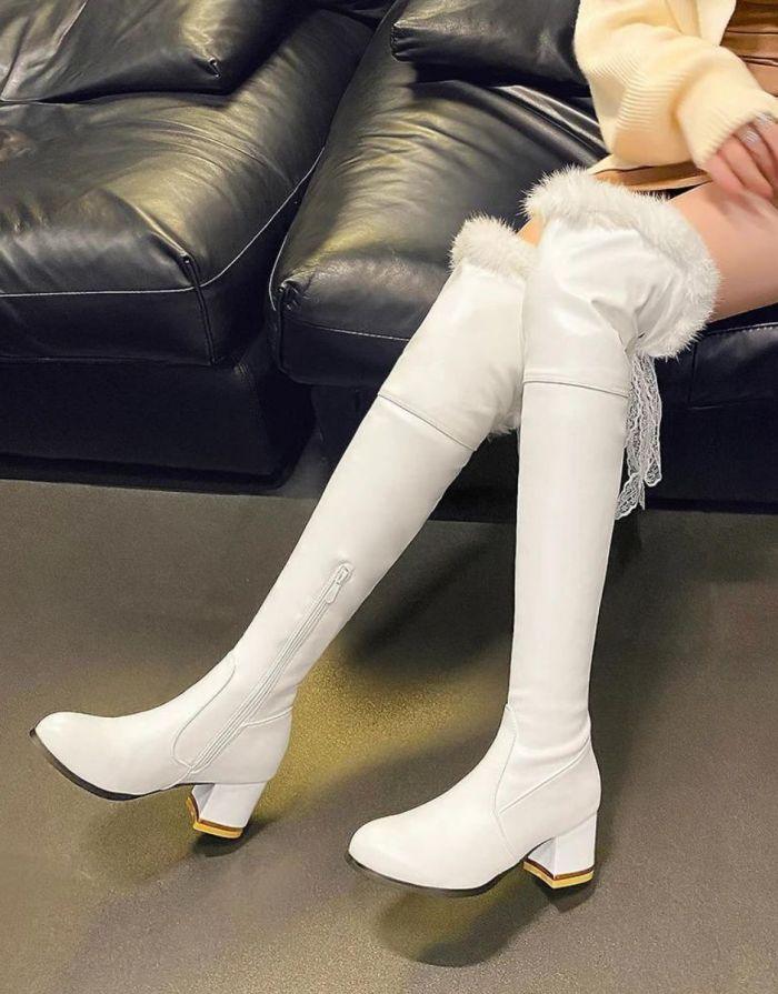 Bota Feminina Branca Cano Alto Pele de Pelúcia