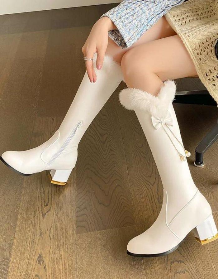 Bota Feminina Branca Pelúcia Pele do Falso