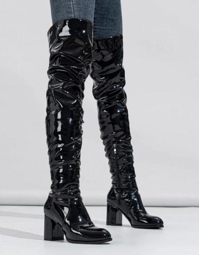 Bota Feminina Preta Couro Envernizado Salto Bloco