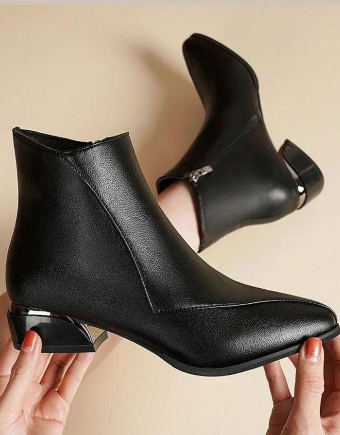 Bota Feminina Preta Jone