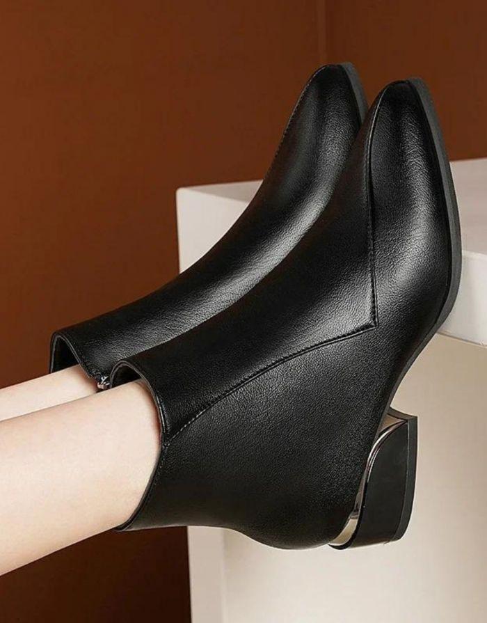 Bota Feminina Preta Jone