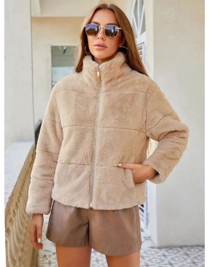 Casaco Bege Feminino Teddy Pele
