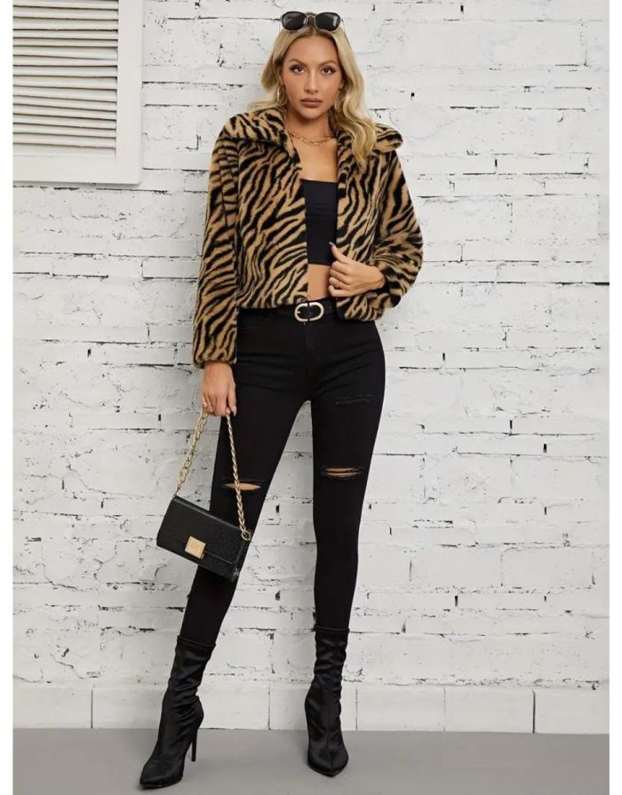Casaco Feminino de Pelúcia Estampado Leopardo