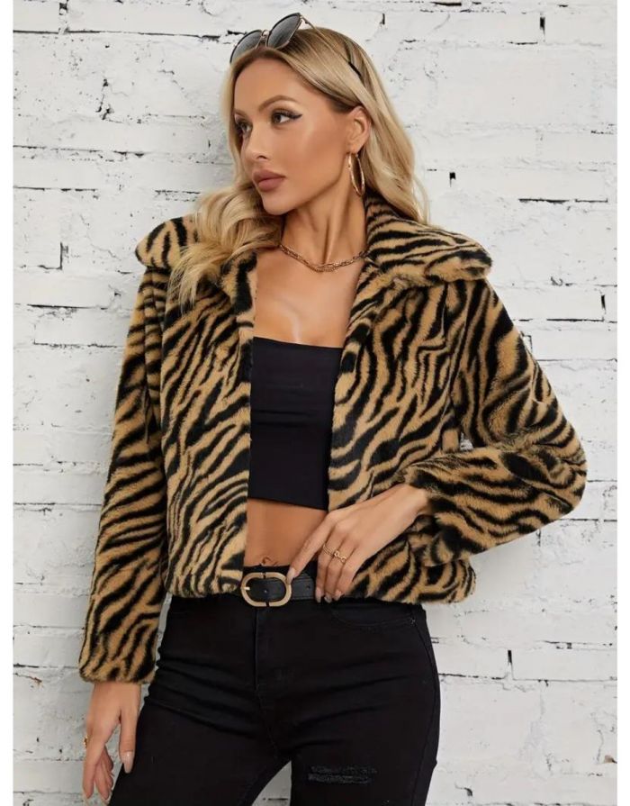 Casaco Feminino de Pelúcia Estampado Leopardo
