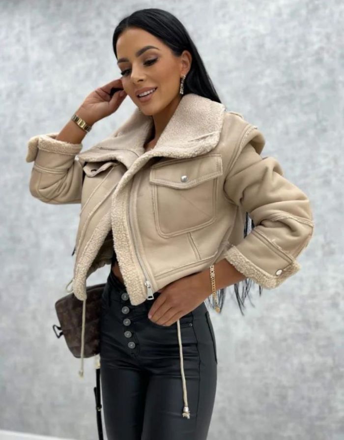 Jaqueta Feminina Bege Couro Faux Fur