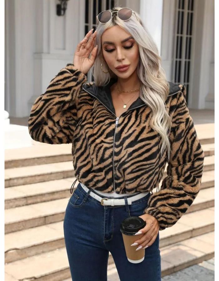 Jaqueta Feminina Estampa de Tigre Com Capuz