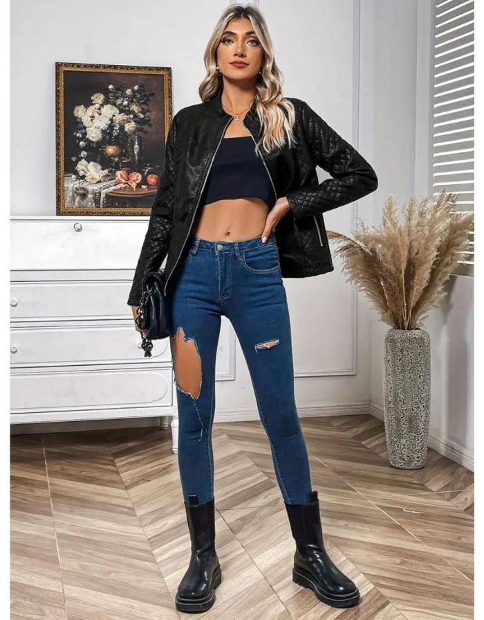 Jaqueta Preta Feminina de Couro com Gola Alta