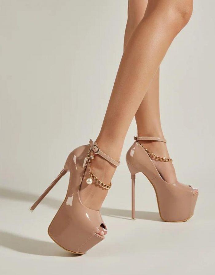 Sapato Feminino Bege Peep Toe Corrente Tornozelo