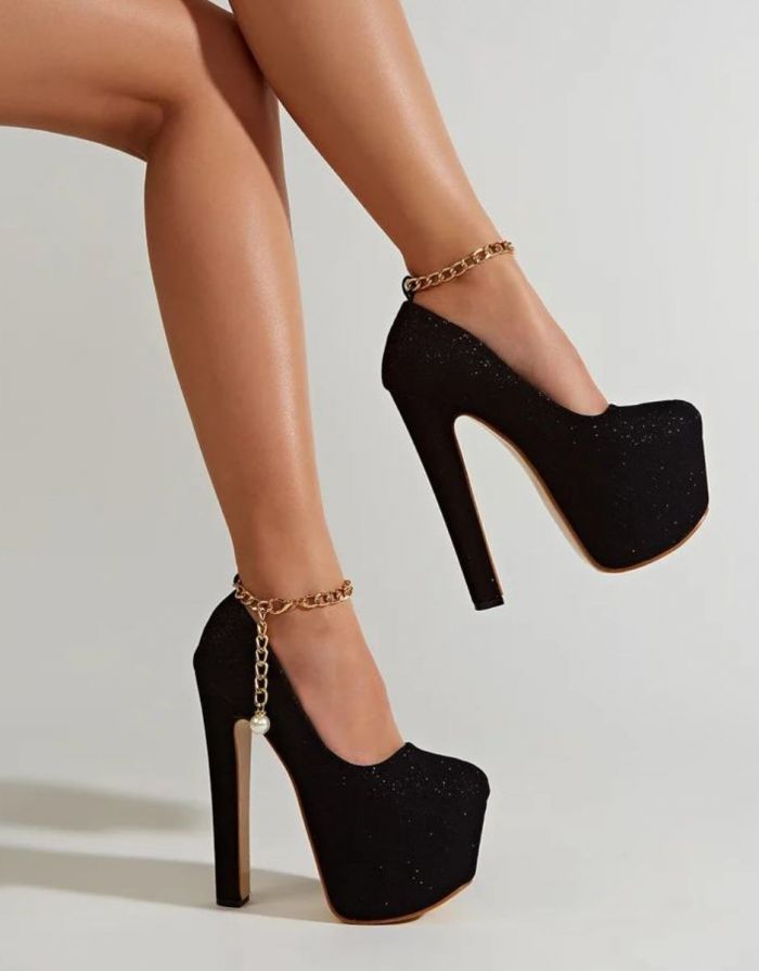 Sapato Feminino Preto Corrente Tornozelo