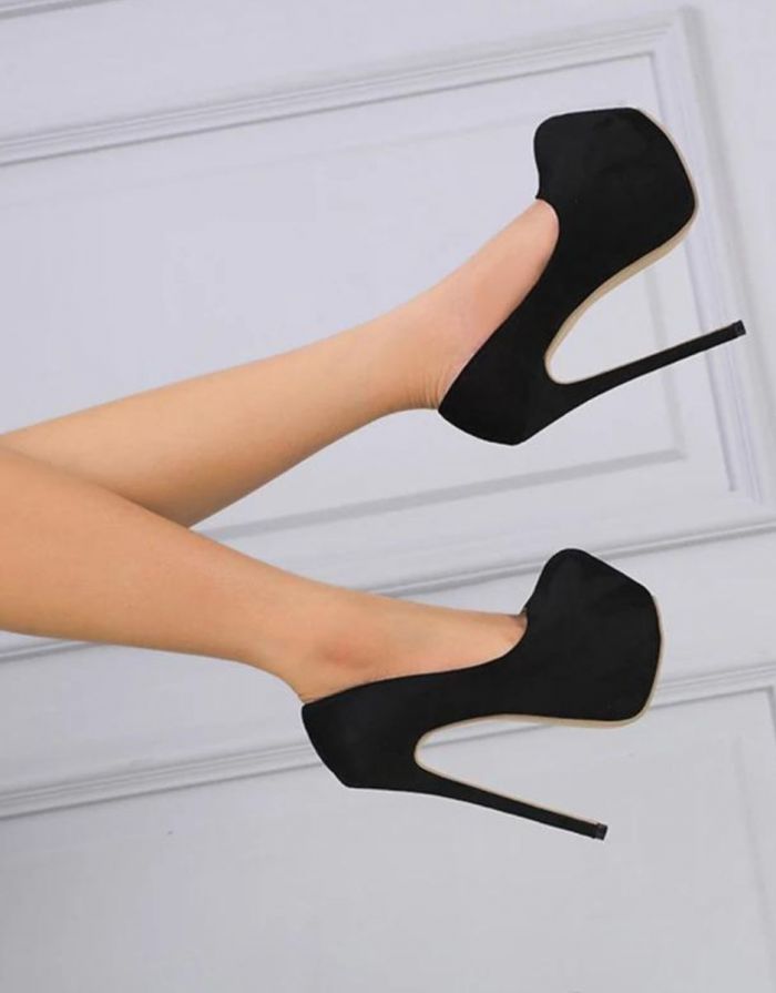 Sapato Feminino Preto Salto