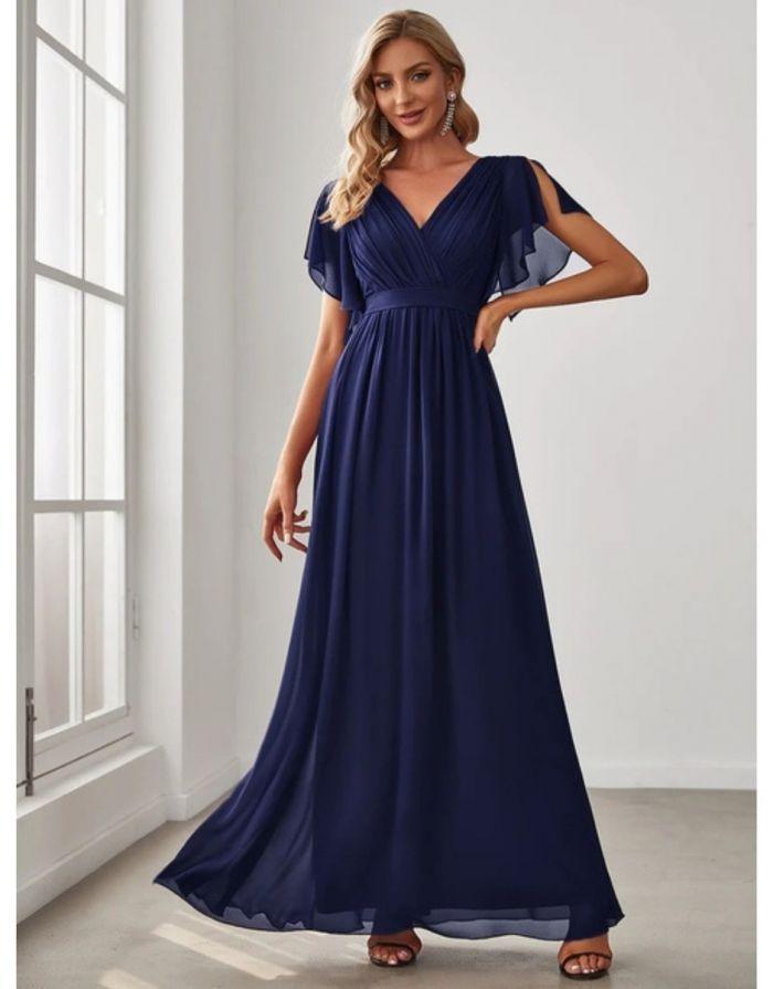 Vestido Azul Marinho Longo Manga Curta Decote em V Chiffon