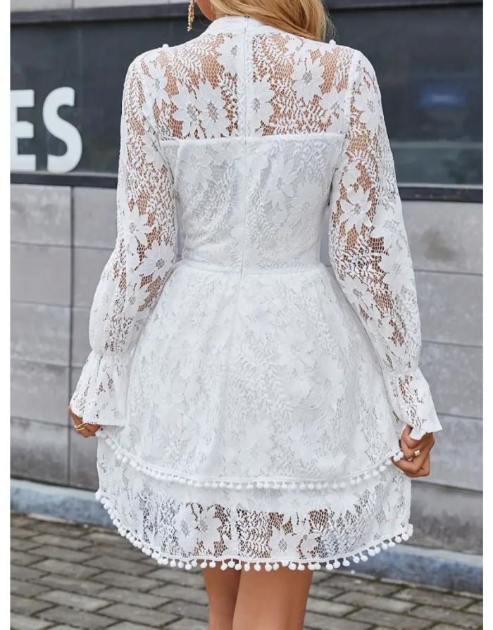 Vestido Branco De Renda Manga Longa Bainha