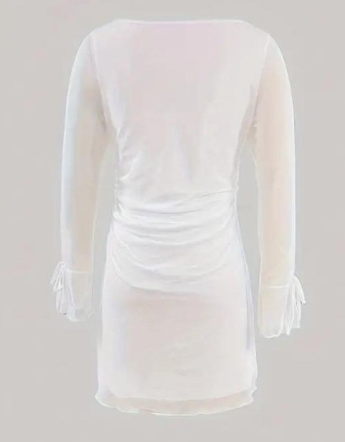 Vestido Branco Elegante Com Decote Quadrado