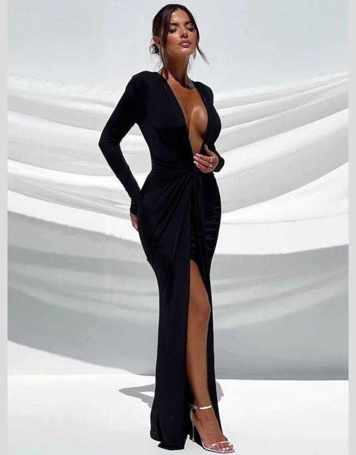 Vestido Preto Longo Manga Longa Decote em V Profundo