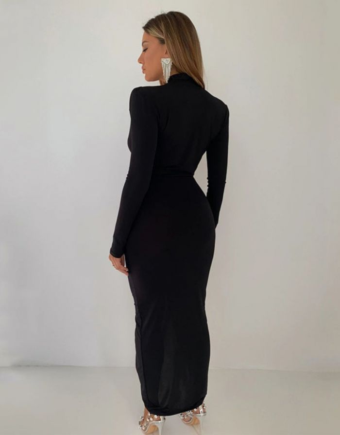 Vestido Preto Midi Manga Longa Decote em V Profundo