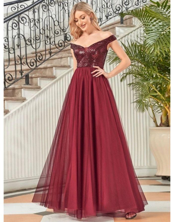 Vestido Vinho Borgonha Longo Paête em Decote em V