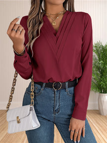 Blusa em Camadas com Decote em V Manga Longa