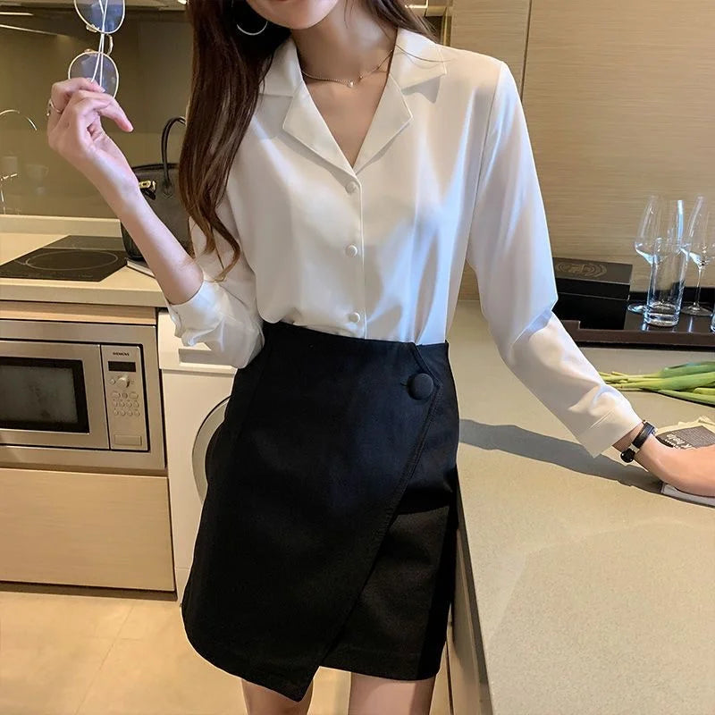Camisa Social Feminina com Gola Entalhada