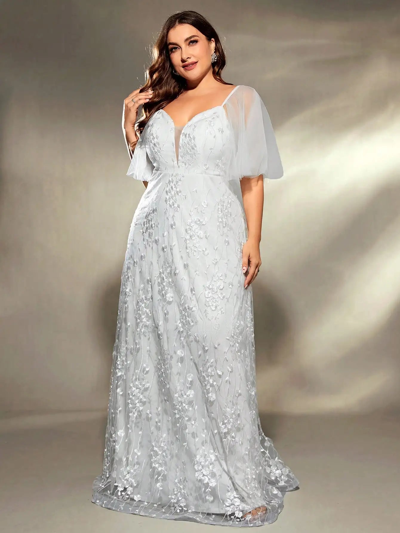 Mgiacy plus size com decote em v gaze grande trompete manga retalhos bordado renda um conjunto vestido de casamento vestido de baile vestido de festa