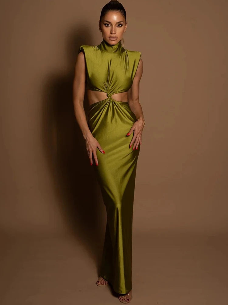 Vestido Longo Gola Alta Sem Mangas Recortes Vazados