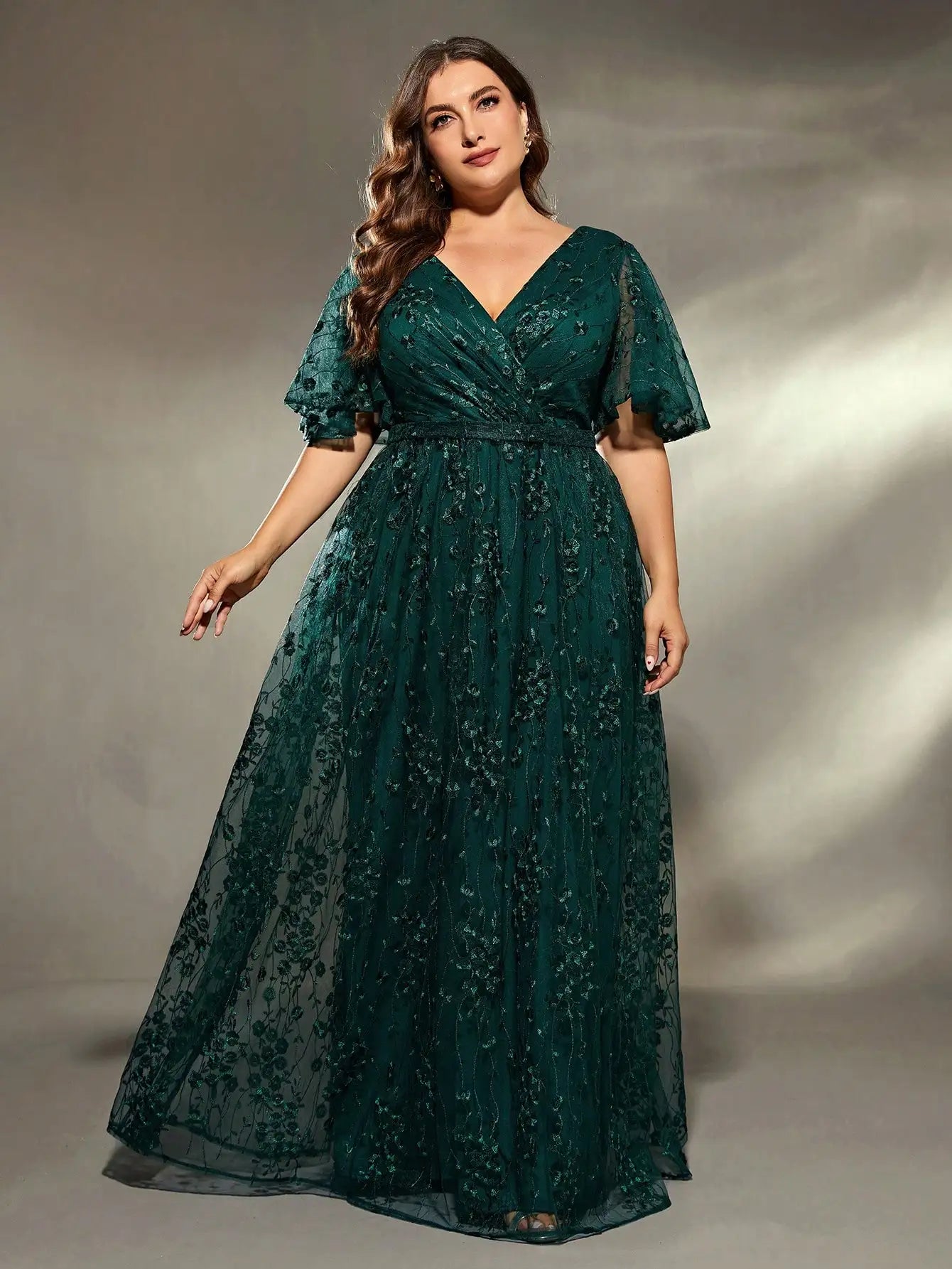 Vestido Verde Escuro Longo Plus Size Renda Bordada