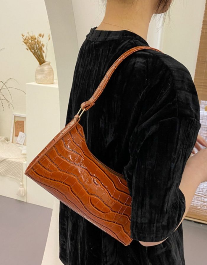 Bolsa Feminina Marrom Croco Retro