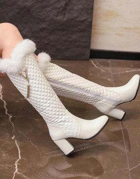 Bota Feminina Branca Cano Alto Pelúcia