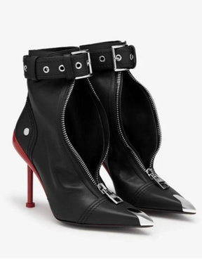 Bota Feminina Preta de Zíper Frontal Fivela de Cinto