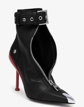 Bota Feminina Preta de Zíper Frontal Fivela de Cinto