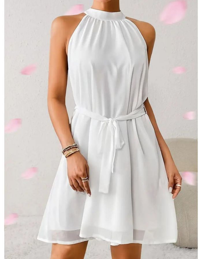 Vestido Branco Mini com Decote Halter