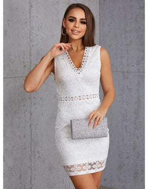 Vestido Branco Renda Decote em V