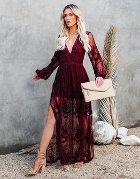 Vestido Vinho Longo de Renda Decote em V